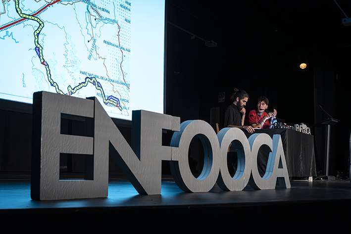 Un treball fotogràfic que desmunta la frontera